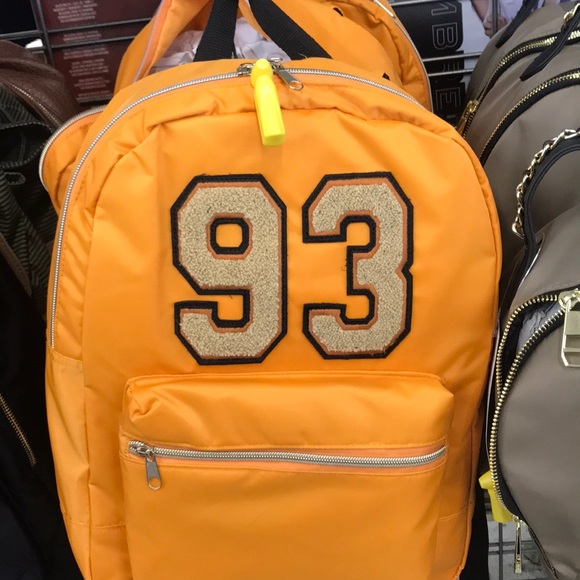 Back packs - Picture 3 of 6